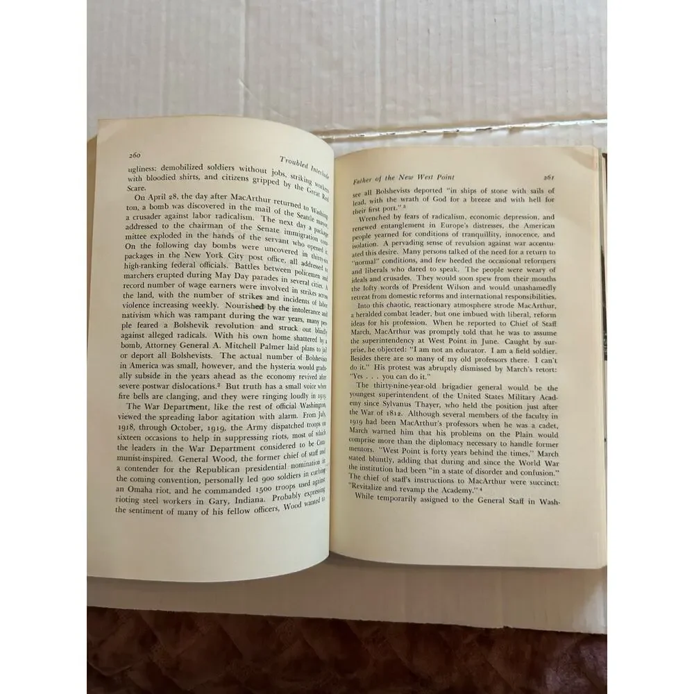 Years of MacArthur Vol 1 1880-1941 D Clayton James 1970 Houghton 1st Printing HB
